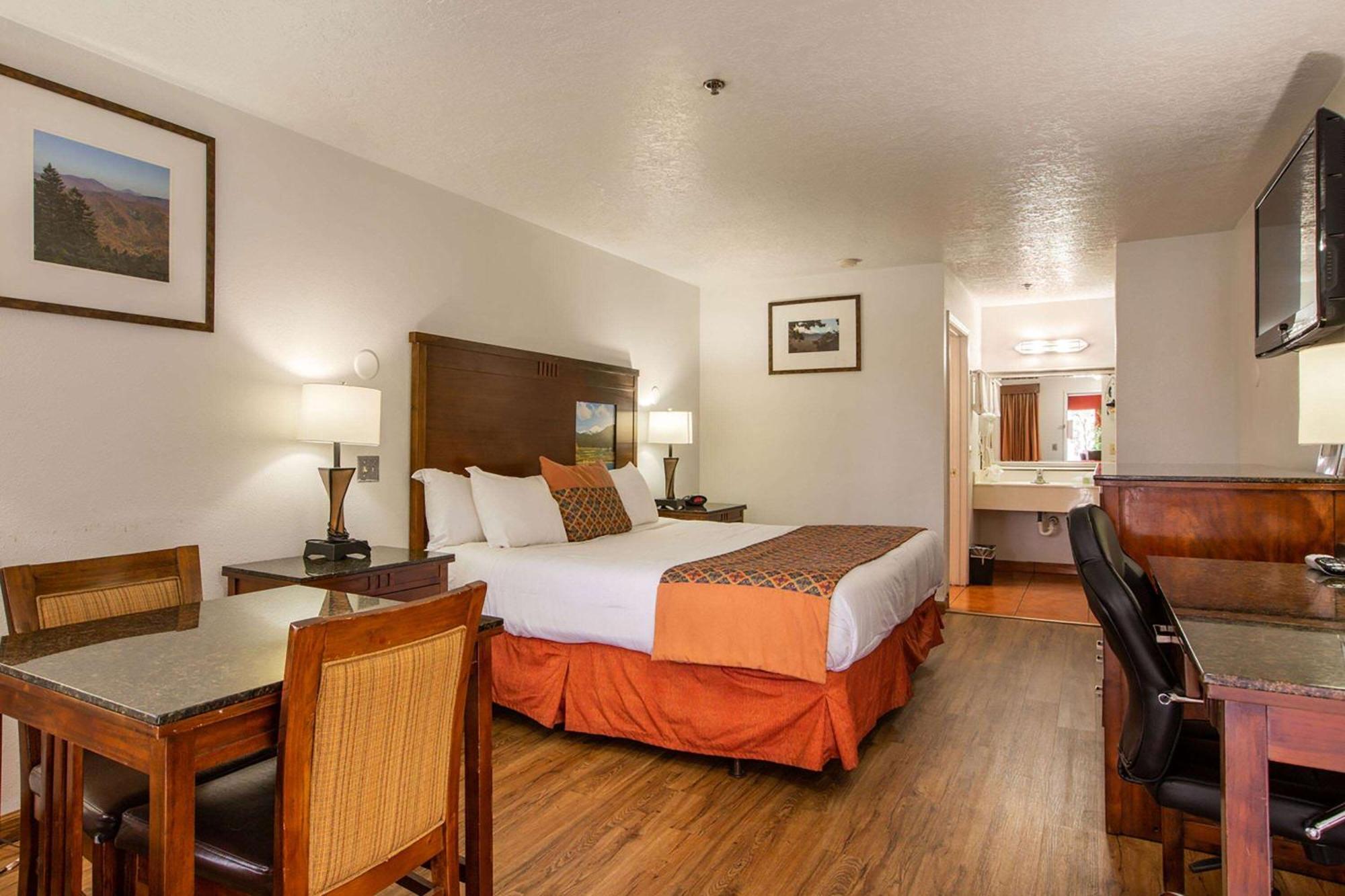 Sandia Peak Inn Old Town Abq, A Howard Johnson By Wyndham Albuquerque Exteriör bild
