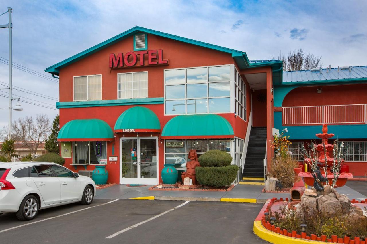 Sandia Peak Inn Old Town Abq, A Howard Johnson By Wyndham Albuquerque Exteriör bild
